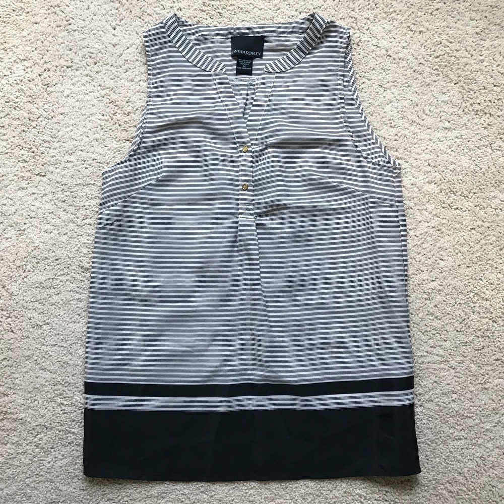 Sleeveless shirt